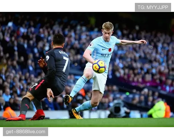 德布劳内如何通过传中与边路调度驱动进攻多样化