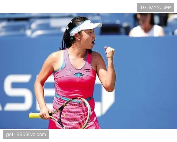 彭帅退役后晒出清晨五点的厨房：这自律程度我直接跪了